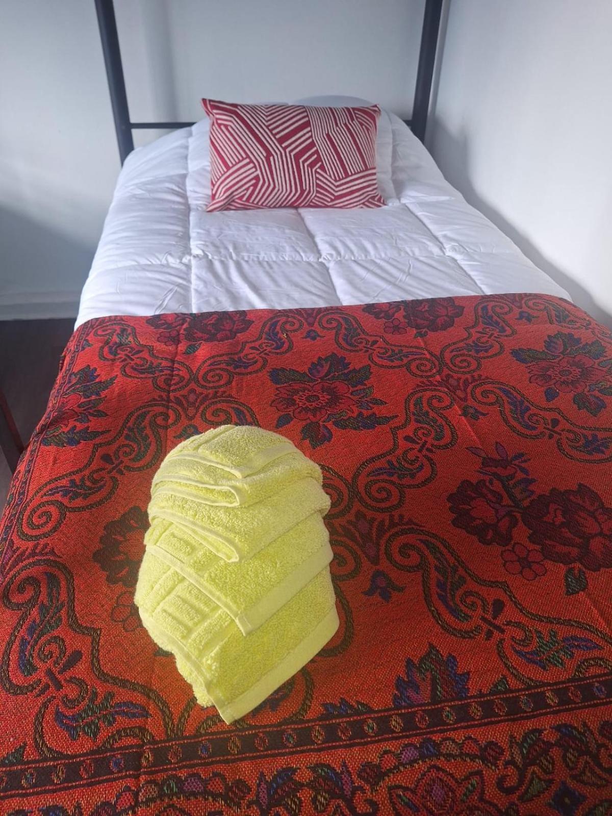 Hostel Kuntur Пуэрто-Наталес Экстерьер фото