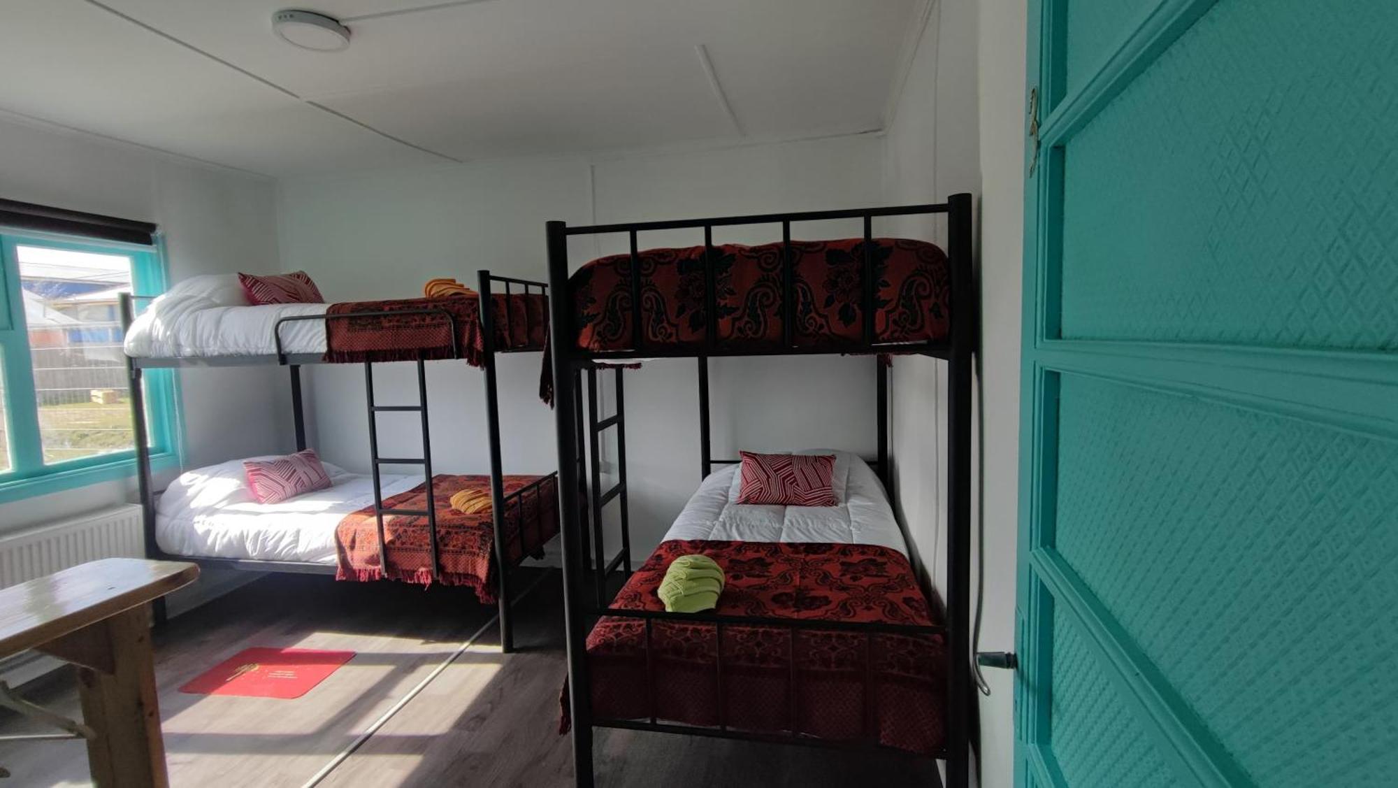 Hostel Kuntur Пуэрто-Наталес Экстерьер фото