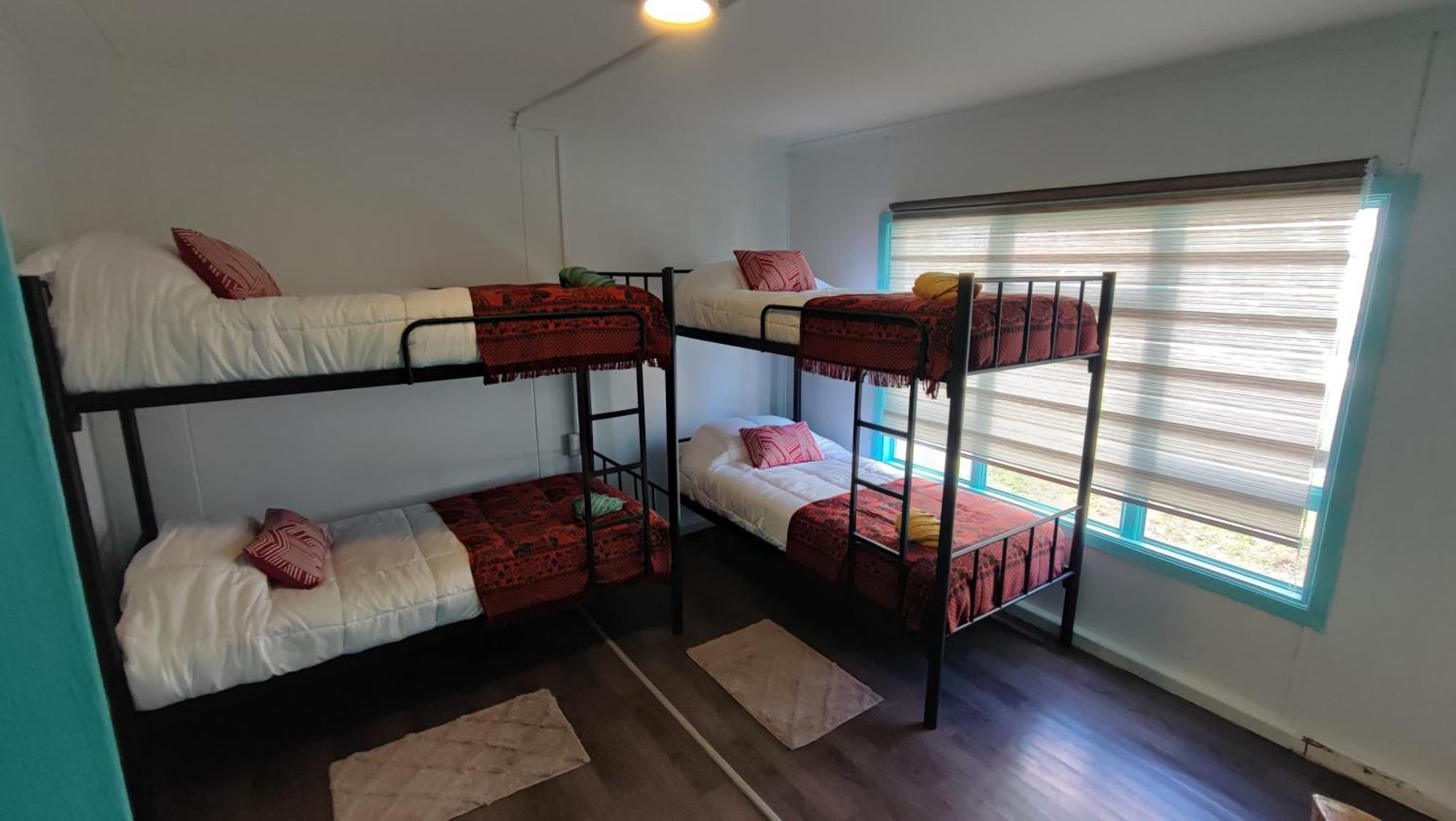 Hostel Kuntur Пуэрто-Наталес Экстерьер фото