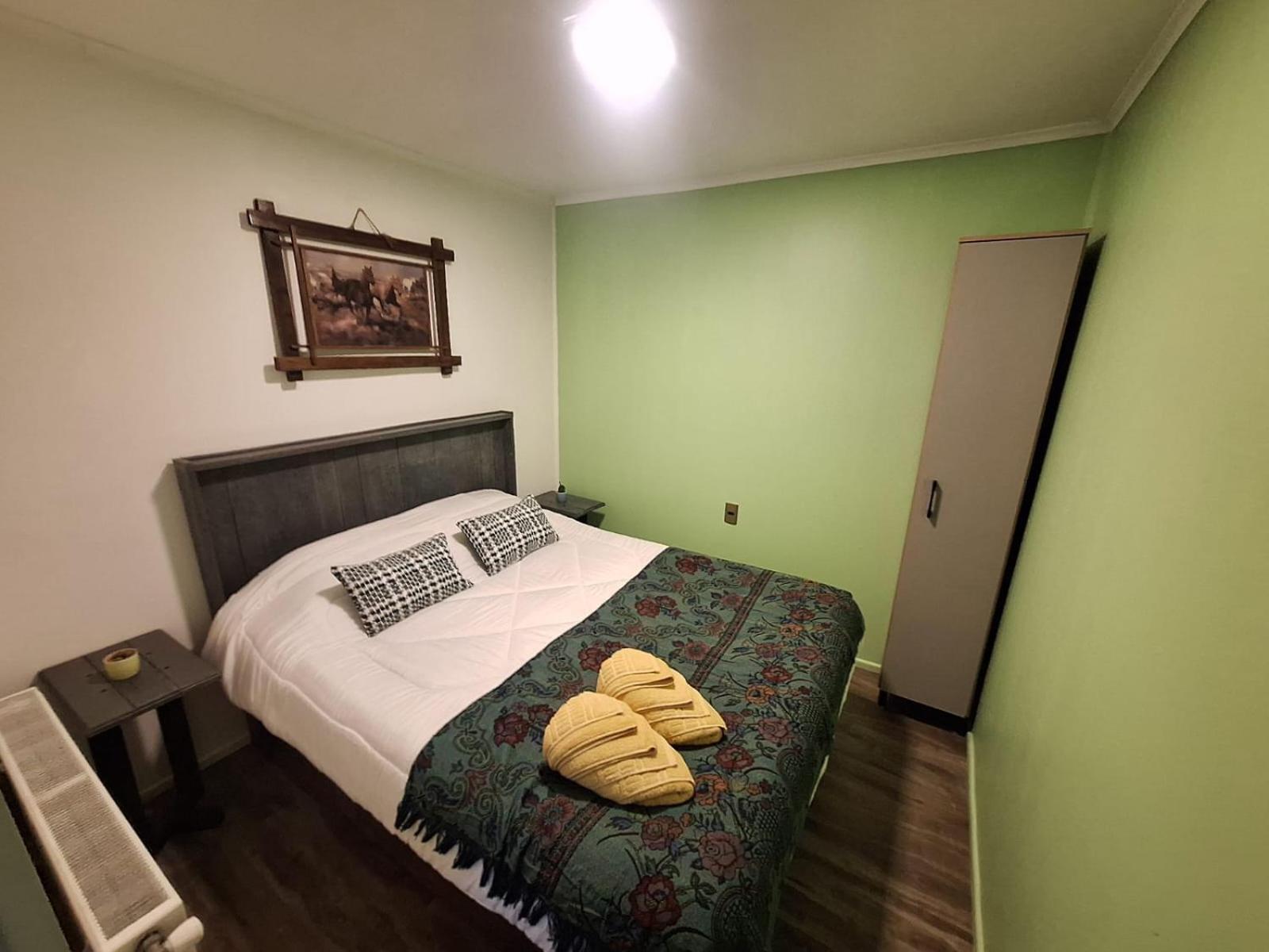Hostel Kuntur Пуэрто-Наталес Экстерьер фото