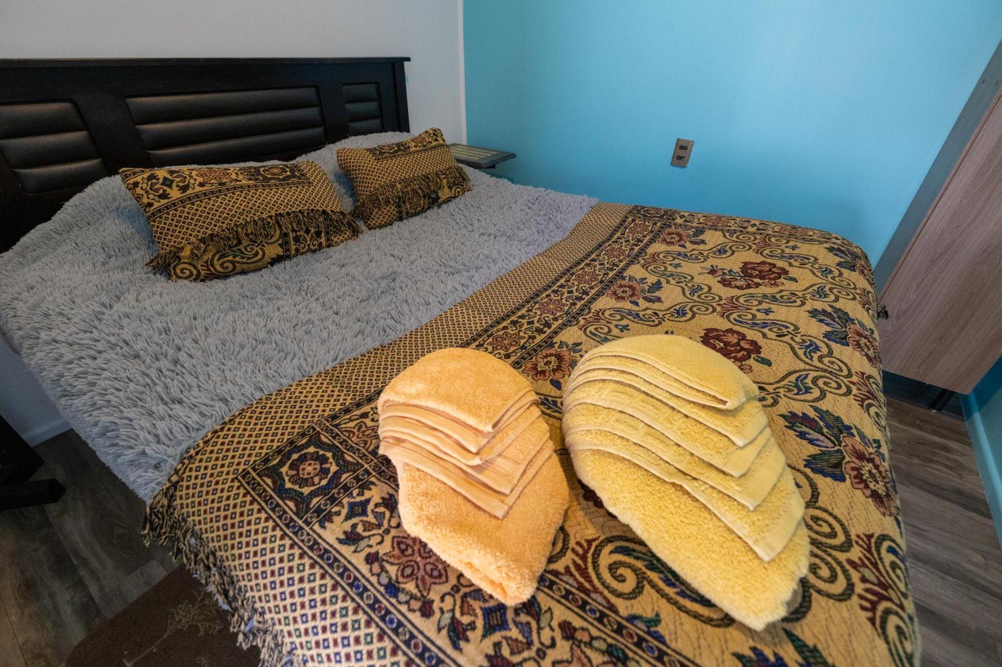 Hostel Kuntur Пуэрто-Наталес Экстерьер фото